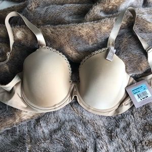 NWT 38C Calvin Klein Seductive Comfort Bra
